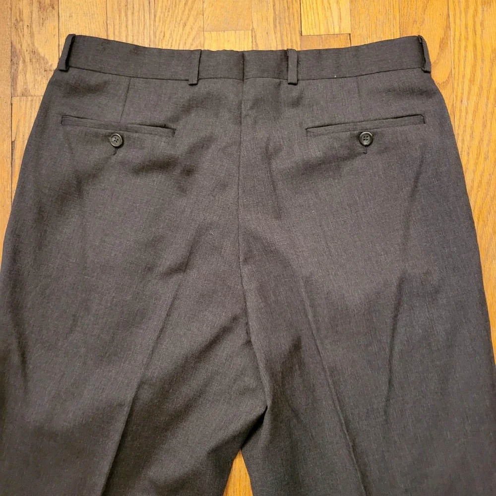 Ralph Lauren 40R Suit Gray Wool 2 Piece Total Comfort Dapper Preppy Wedding